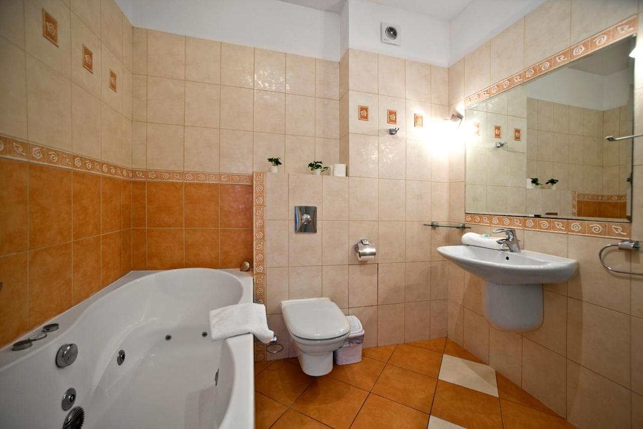 3 Bedrooms Apartment Zoliborz Gwiazdzista Warszawa Eksteriør bilde